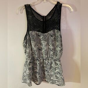 Forever 21 Black and white lace tank top size Large